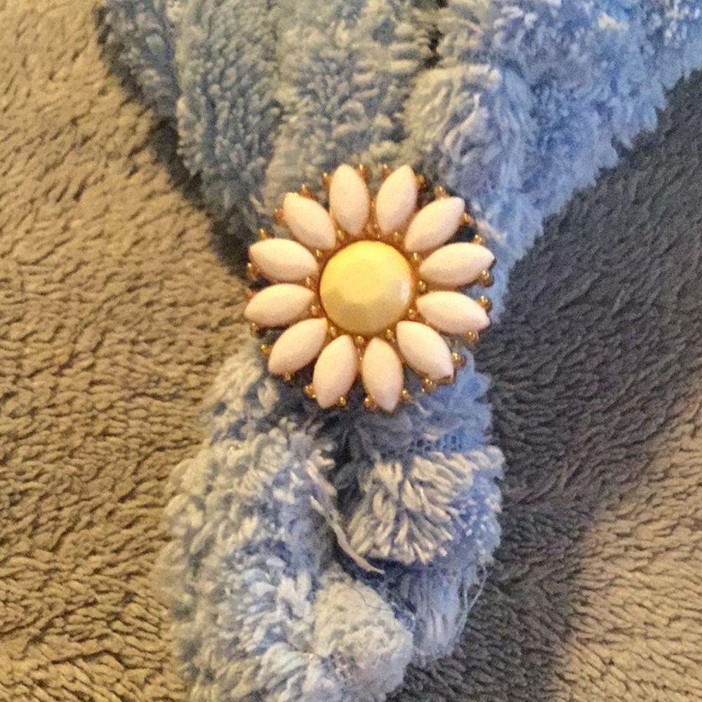 Daisy Ring🌼Flower Ring - Picture 8 of 8